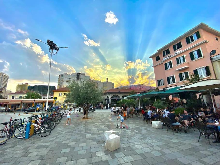 City Centre Big Art'Partment Heart Of The Capital Tirana Exterior foto